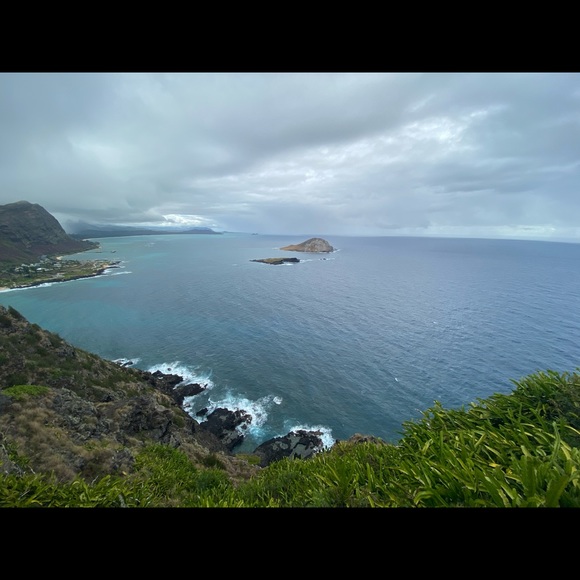 PLEASE FEEL FREE TO OFFER ON MY LISTINGS - Picture 1 of 1